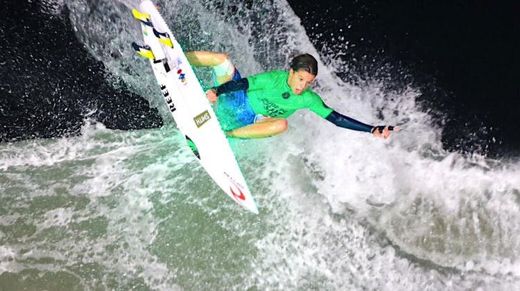 DÉFERLEMENTS - Surf de Nuit et Rip Curl Pro à Anglet